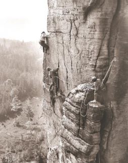 Beginn des Kletterns im Elbsandsteingebirge